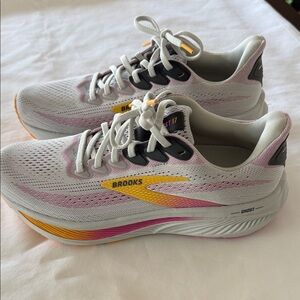 Brooks Women's Athletic Shoes - White, Pink, and Yellow